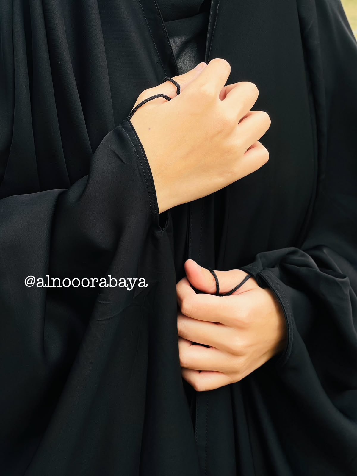 Simple Irani Abaya-with sleeves