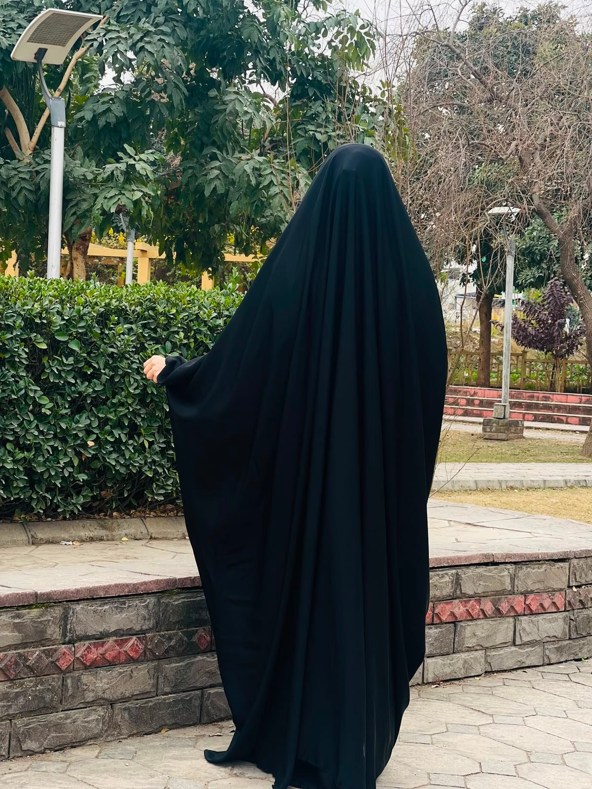 Simple Irani Abaya-with sleeves - Image 3